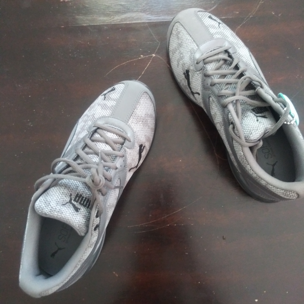 Pumas - Picture 2 of 2
